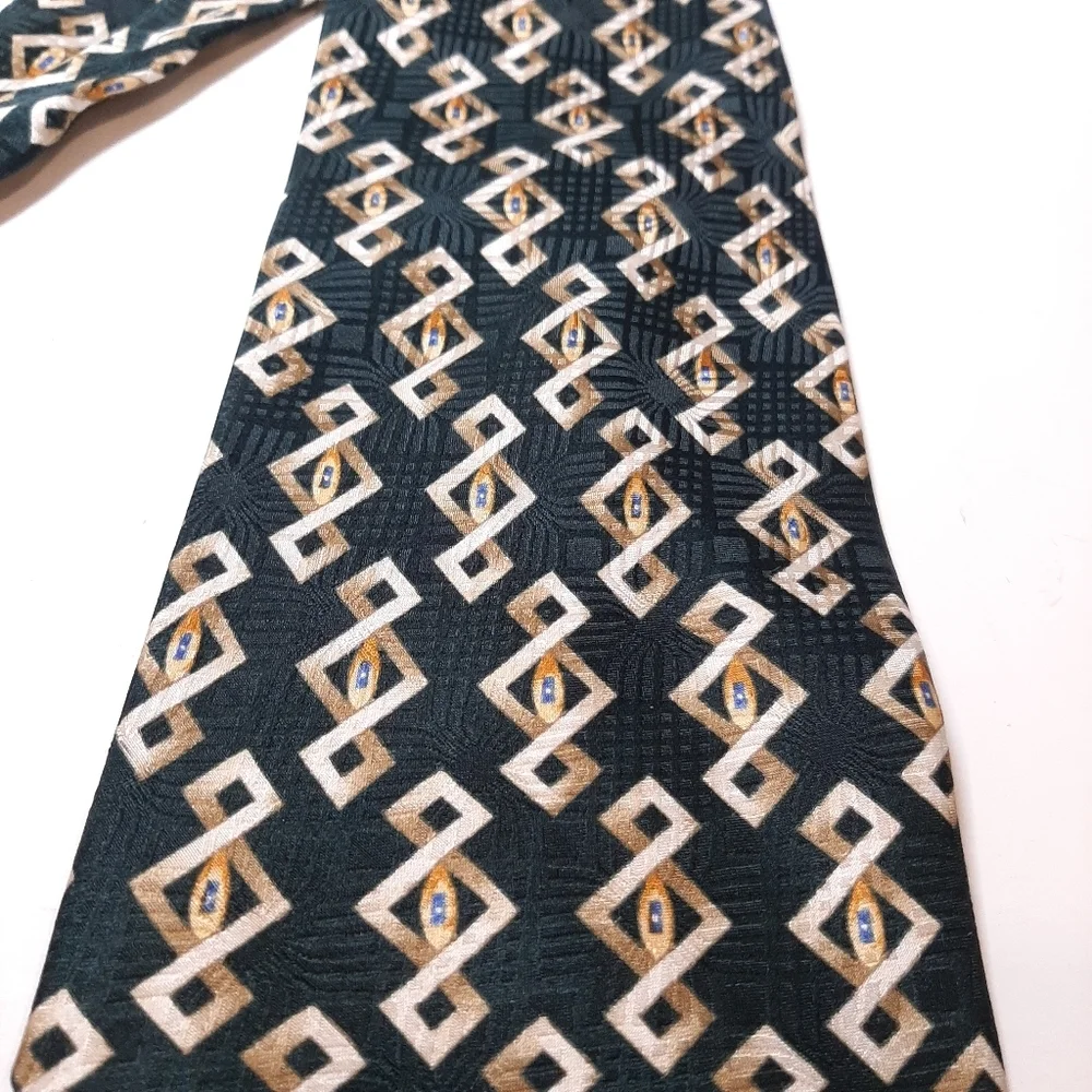 MADISON AVENUE Patterned Silk Tie Made In Canada Diamond Gold Green